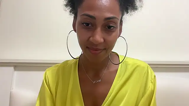 Vaylisse online show from October 2025 04:19:02 PM