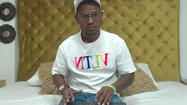 AndyCalifornia1 online show from October 2025 12:26:02 PM