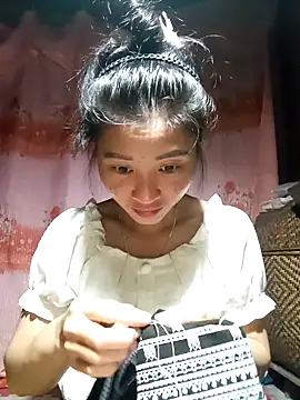 Phuongphuongg online show from September 2025 02:12:02 PM