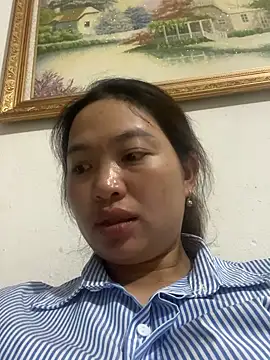 Nhung584 online show from October 2025 01:01:02 PM