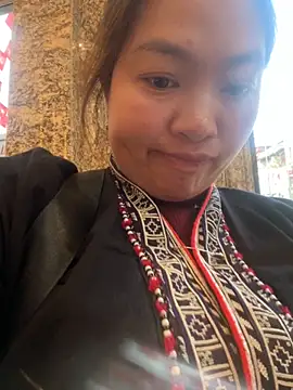 Nhung584 online show from November 2025 09:47:02 AM