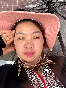 Nhung584 online show from October 2025 05:30:02 AM