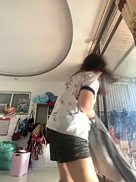 Nhung584 online show from October 2025 12:01:01 AM