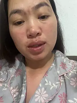 Nhung584 online show from October 2025 12:37:02 PM