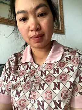 Nhung584 online show from November 2025 01:22:01 AM