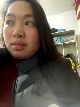 Nhung584 online show from November 2025 01:33:01 PM