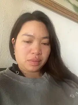 Nhung584 online show from November 2025 01:42:02 AM