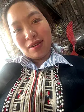 Nhung584 online show from October 2025 07:27:01 AM