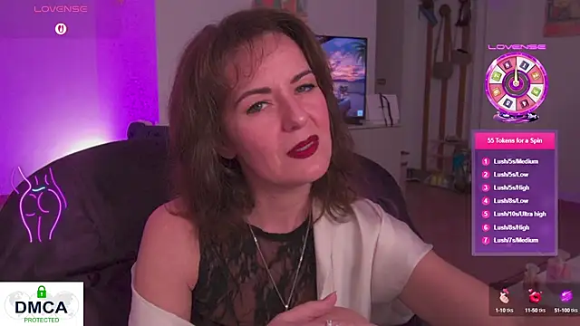 Witch in Silk online show from October 2025 06:20:01 PM