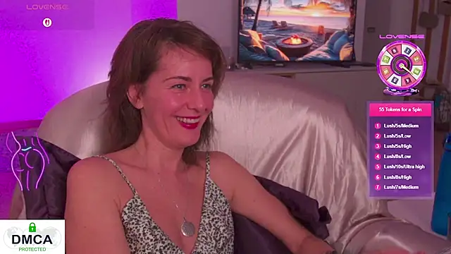 Witch in Silk online show from September 2025 07:08:02 PM