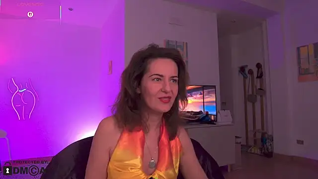 Witch in Silk online show from November 2025 08:02:01 PM