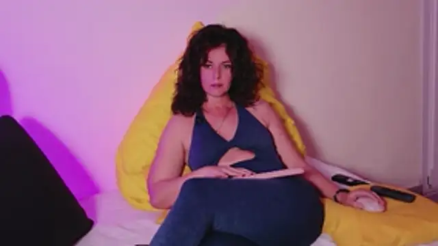 Witch in Silk online show from March 2026 06:36:01 PM