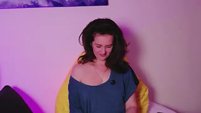 Witch in Silk online show from March 2026 08:02:01 PM