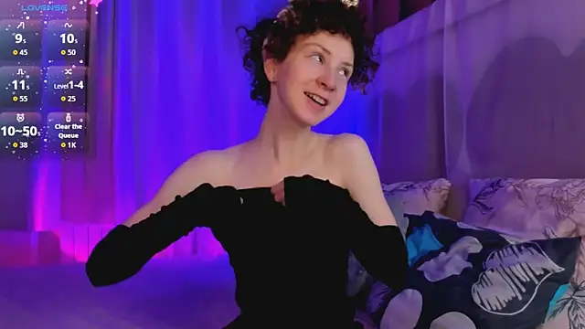 M1BabyG1rl online show from December 2025 09:26:01 AM