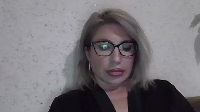 fox red lady7 online show from April 2026 08:56:01 PM