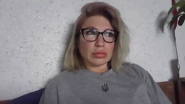 fox red lady7 online show from April 2026 08:50:02 AM