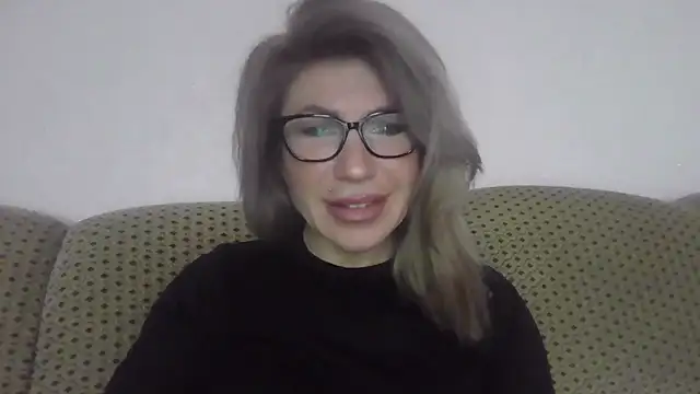 Snapshot of fox_red_lady7 chatting on February 2026 01:55:01 PM fox red lady7 online show from February 2026 01:55:01 PM