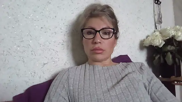 Snapshot of fox_red_lady7 chatting on February 2026 09:51:02 AM fox red lady7 online show from February 2026 09:51:02 AM