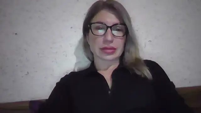 Snapshot of fox_red_lady7 chatting on February 2026 10:17:01 PM fox red lady7 online show from February 2026 10:17:01 PM