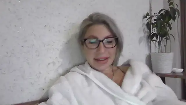 fox red lady7 online show from November 2025 12:21:02 PM