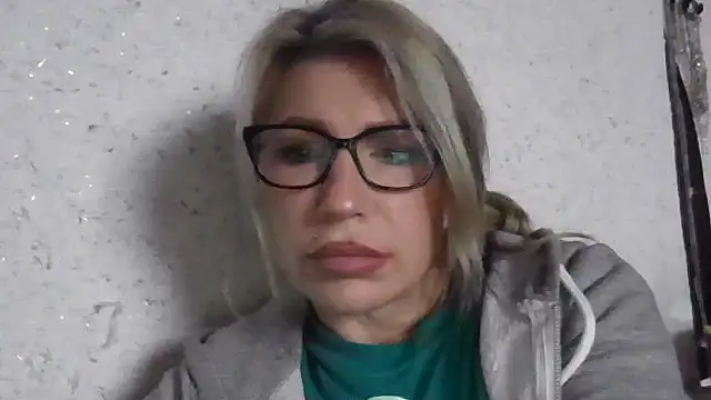 Snapshot of fox_red_lady7 chatting on February 2026 09:29:02 AM fox red lady7 online show from February 2026 09:29:02 AM