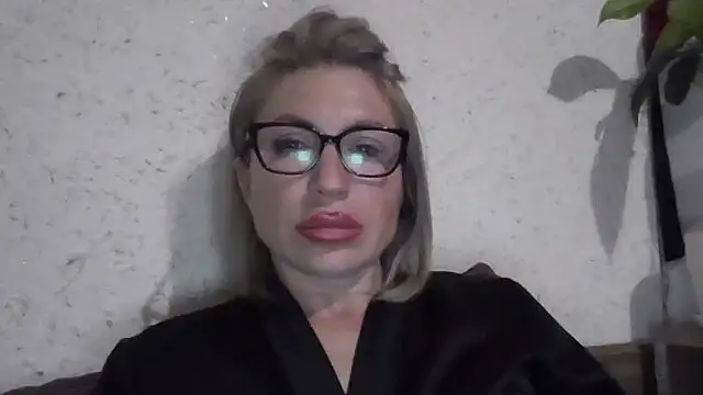 fox red lady7 online show from April 2026 08:53:02 PM