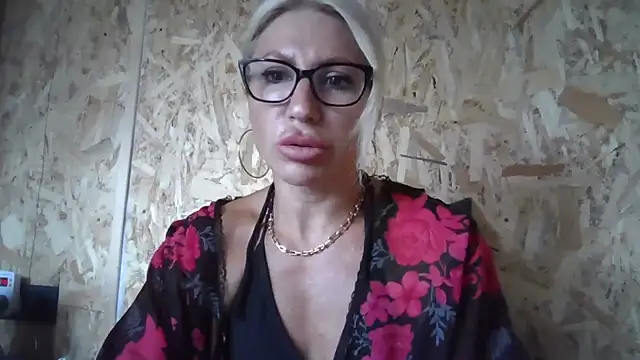 fox red lady7 online show from July 2026 11:21:01 AM
