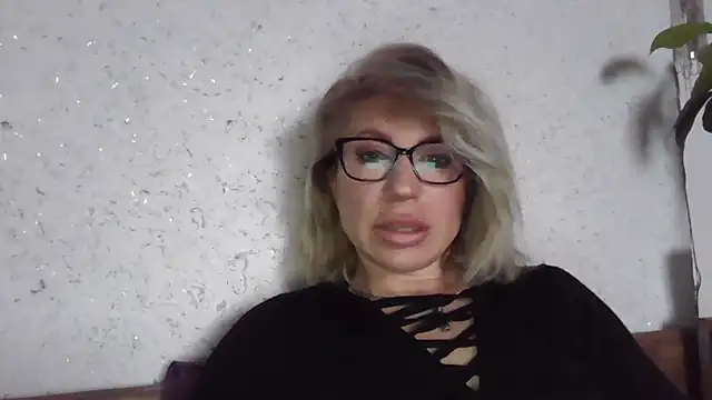 fox red lady7 online show from April 2026 06:49:02 AM