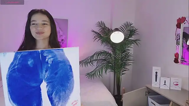 LUNAA    online show from March 2026 03:39:01 AM