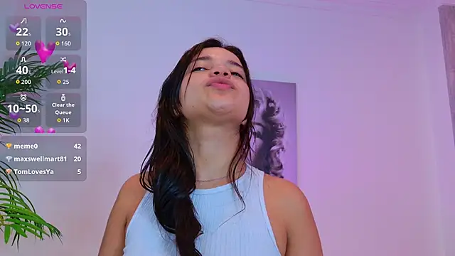 LUNAA    online show from March 2026 03:38:01 PM