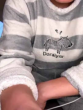 Snapshot of sonwmelt1 chatting on October 2025 03:08:02 AM sonwmelt1 online show from October 2025 03:08:02 AM