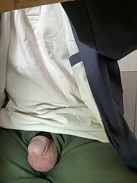 sonwmelt1 online show from April 2026 07:12:01 AM