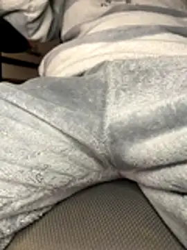 Snapshot of sonwmelt1 chatting on October 2025 04:25:01 AM sonwmelt1 online show from October 2025 04:25:01 AM