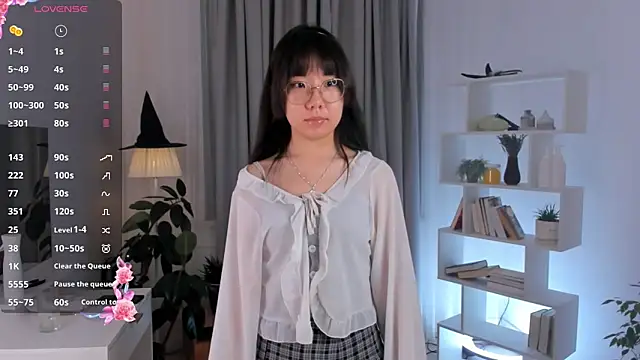 UdelaDodson online show from November 2025 01:06:01 AM