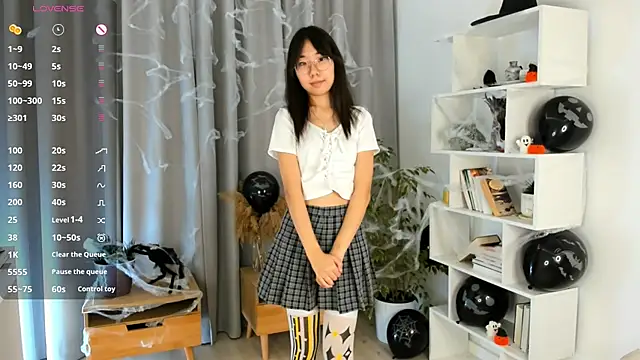 UdelaDodson online show from October 2025 01:15:02 AM