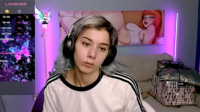 SophieAsh online show from October 2025 08:06:01 AM