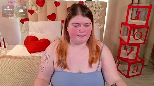 Mia Ray online show from February 2026 05:43:01 PM