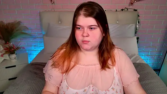 Snapshot of Mia_Ray chatting on December 2025 05:56:02 PM Mia Ray online show from December 2025 05:56:02 PM