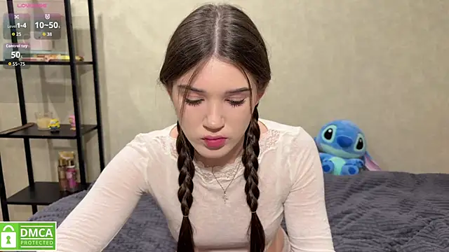 MollyBaby online show from October 2025 02:38:01 PM