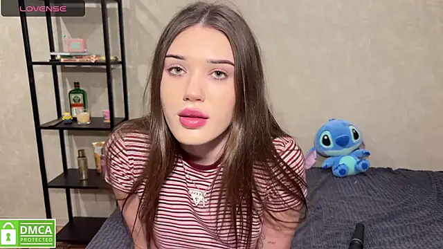 MollyBaby online show from October 2025 04:06:01 PM