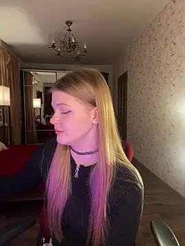 Jenny Skinner20 online show from April 2026 10:38:02 PM