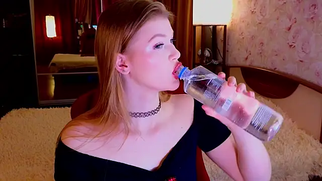 Jenny Skinner20 online show from November 2025 04:12:01 PM