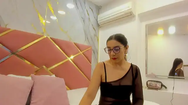 julianaa 31 online show from September 2025 12:55:02 PM