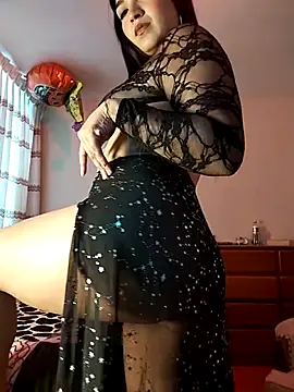 FallsForHerSmile online show from November 2025 06:44:02 PM