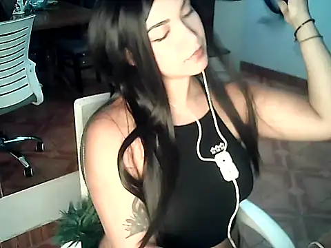 FallsForHerSmile online show from February 2026 03:18:01 AM