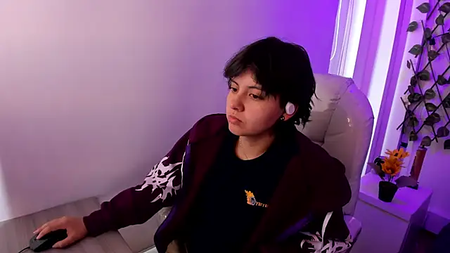 Nathaly ds online show from February 2026 07:05:01 PM