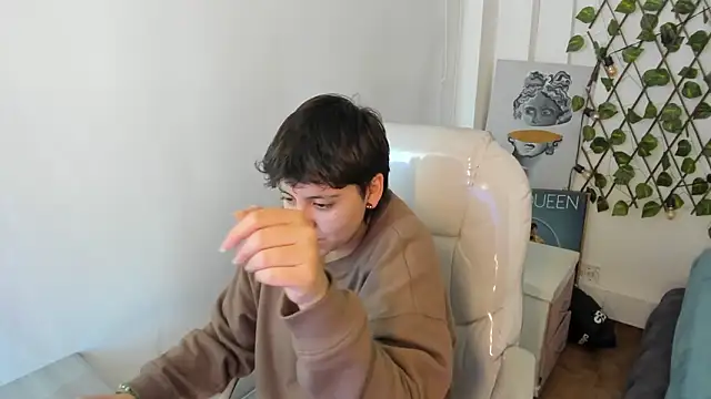 Nathaly ds online show from March 2026 07:04:01 PM