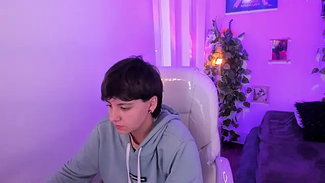 Nathaly ds online show from April 2026 08:04:02 PM