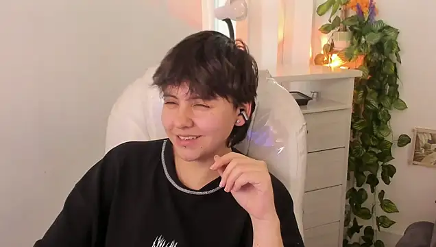 Nathaly ds online show from May 2026 04:48:02 PM