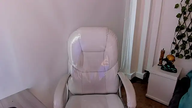 Nathaly ds online show from January 2026 07:17:02 PM